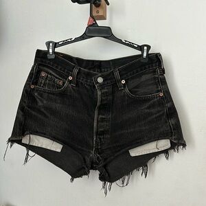 Levi 501’s size 28/29 charcoal cutoffs festival EUC